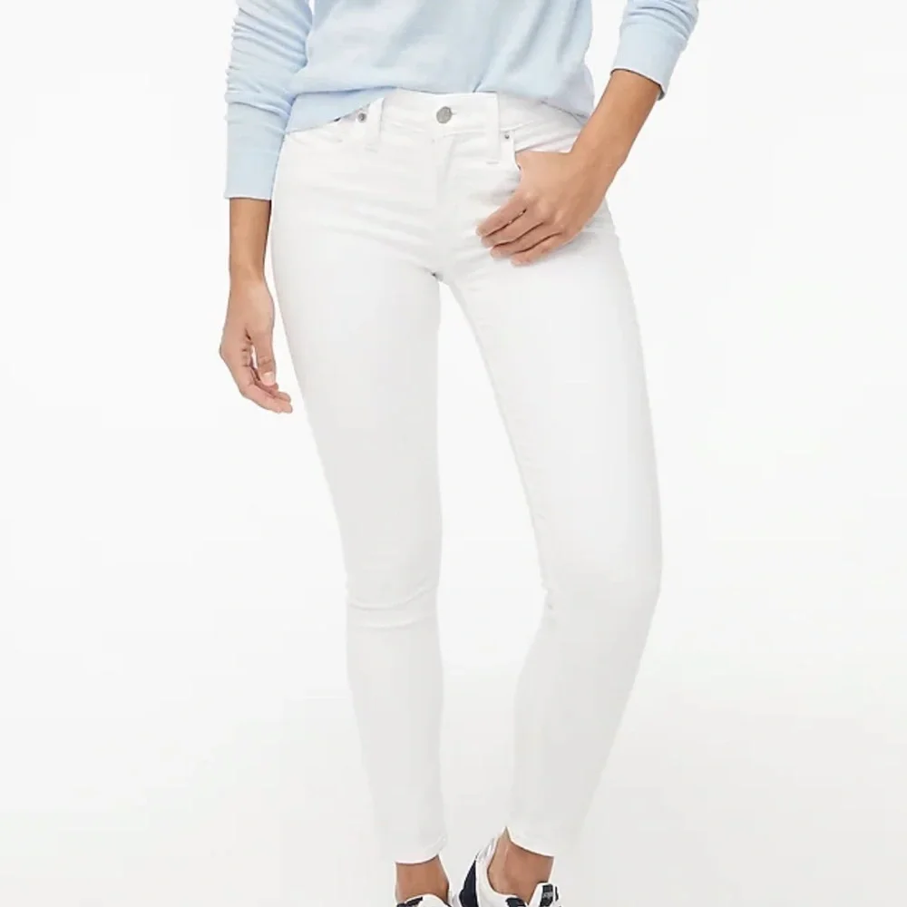 J crew 8” white skinny jeans signature stretch